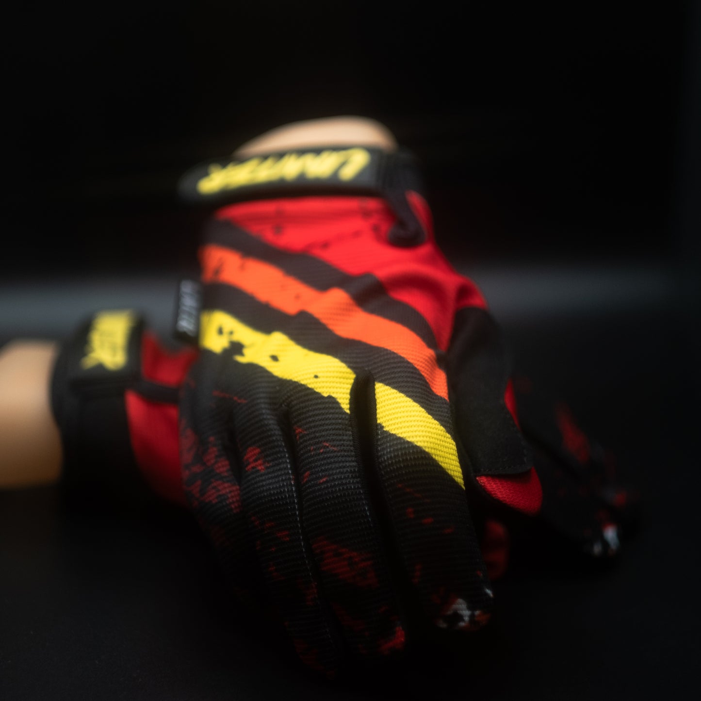 Shop Glove 003
