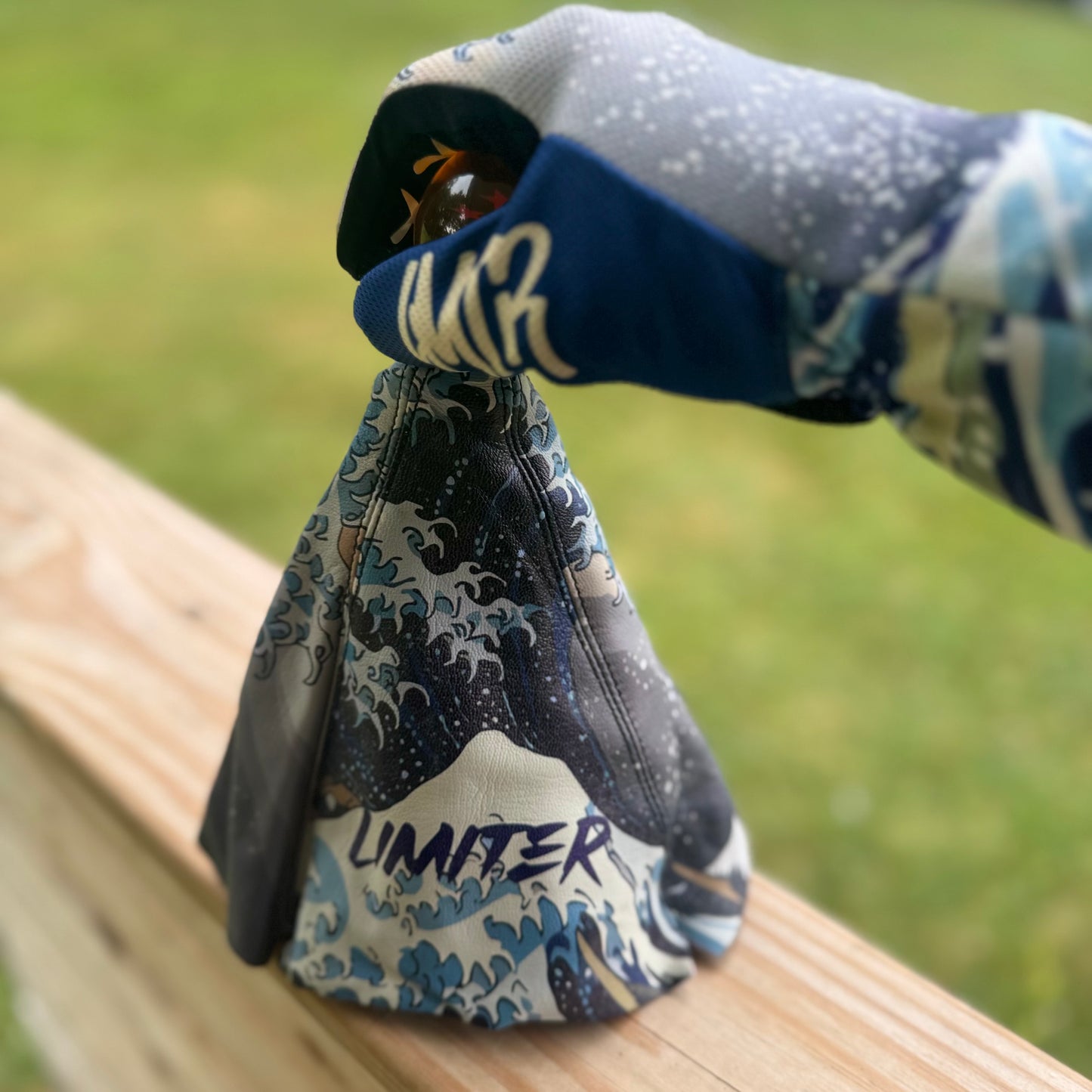 Great wave limited edition shift boot