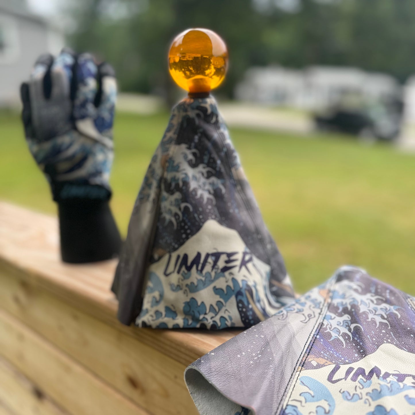 Great wave limited edition shift boot